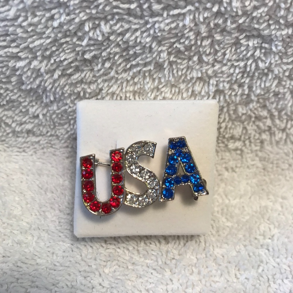 Avon 2005 USA Pin , Patroitic , Red , White , and Blue